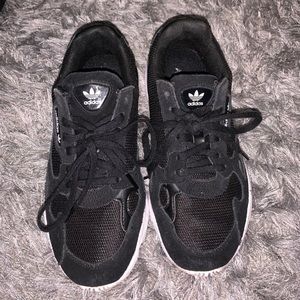 Black adidas women’s falcon chunky trainers shoes